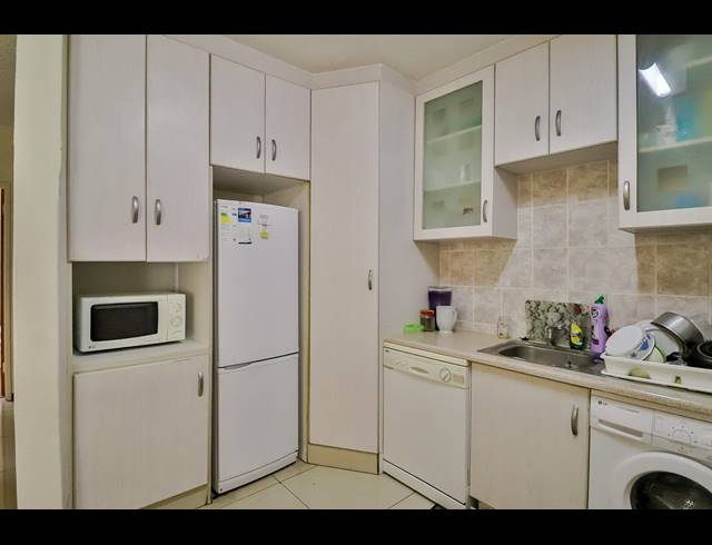 3 BEDROOM APARTMENT RENTED IN HUMEWOOD